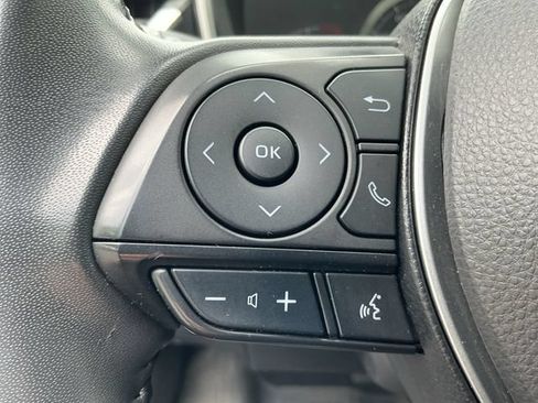 Used 2021 Toyota Corolla SE w/ SE Preferred Package FWD image 19
