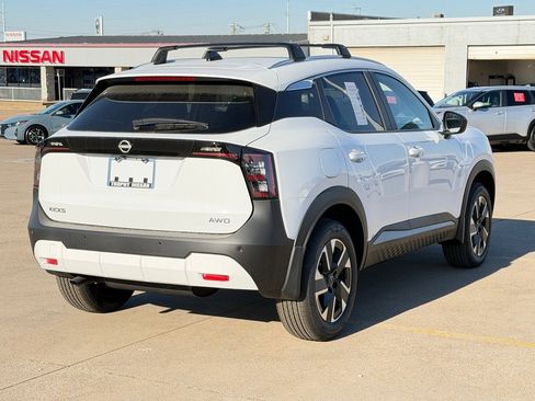 New 2026 Nissan Kicks SV w/ Cold Weather Package image 5