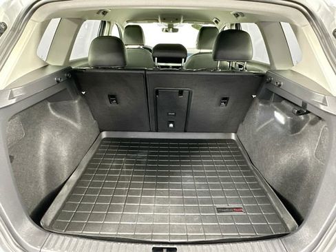 Used 2024 Volkswagen Taos SE image 31