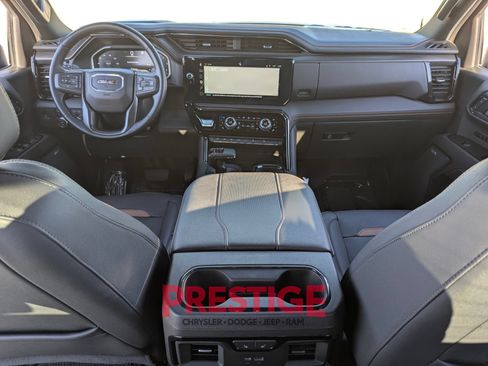 Used 2023 GMC Sierra 1500 AT4 w/ AT4 Premium Package AWD/4WD image 32