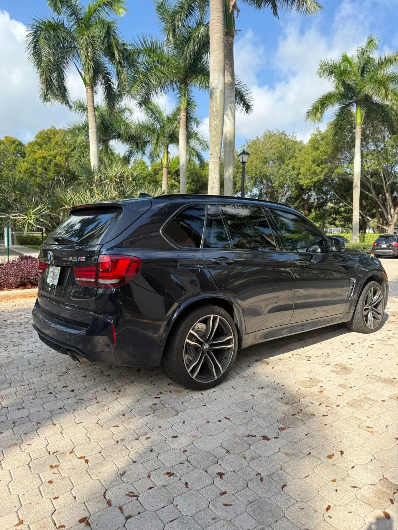 Used 2017 BMW X5 M w/ Premium Package AWD/4WD image 25