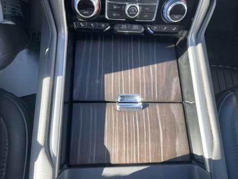 Used 2022 GMC Yukon Denali image 34