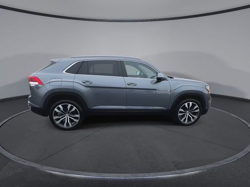 Used 2020 Volkswagen Atlas Cross Sport SEL image 9
