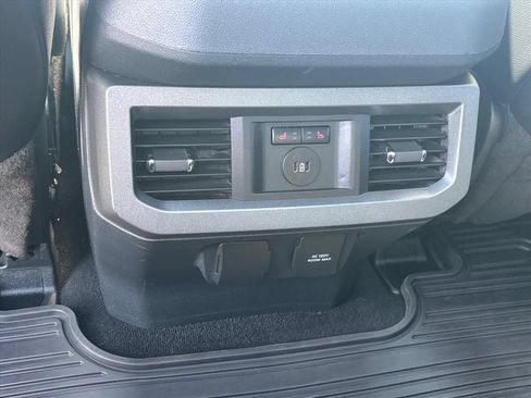 Used 2023 Ford F250 Lariat w/ Lariat Ultimate Package AWD/4WD image 23
