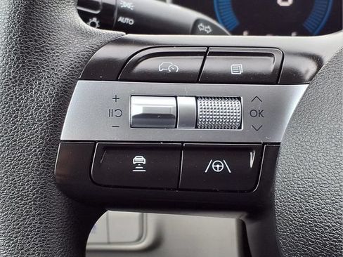 Used 2025 Hyundai Tucson SEL FWD image 21