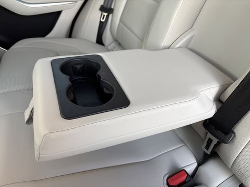 Certified 2026 Jaguar F-PACE R-Dynamic S image 19