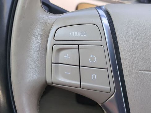 Used 2016 Volvo XC60 T6 AWD/4WD image 24