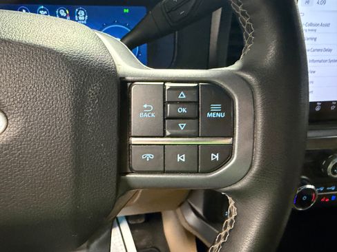 Used 2025 Ford F250 Lariat AWD/4WD image 17