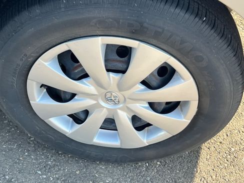 Used 2010 Toyota Corolla LE FWD image 22