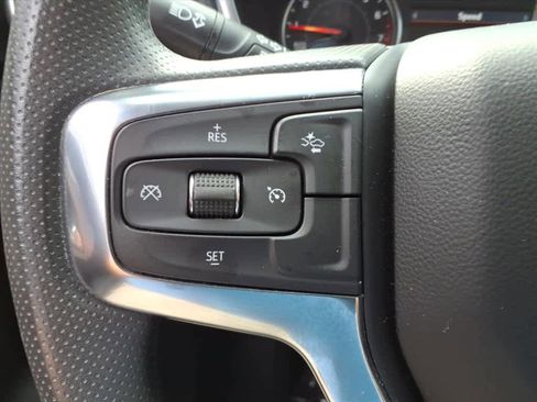 Used 2025 Chevrolet Blazer LT image 37