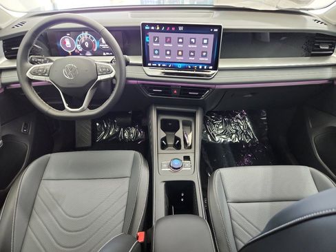 New 2026 Volkswagen Tiguan SE AWD/4WD image 7