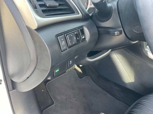 Used 2019 Nissan Sentra SV image 19
