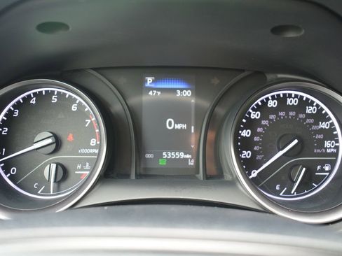 Used 2023 Toyota Camry SE FWD image 12