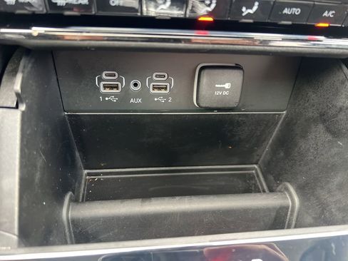 Certified 2024 Jeep Grand Cherokee Laredo X AWD/4WD image 64