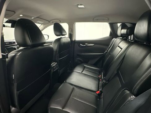 Certified 2022 Nissan Rogue Sport SL image 10