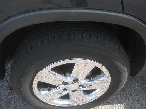 Used 2018 Chevrolet Trax LT w/ LT Convenience Package image 27