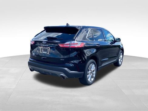 Used 2024 Ford Edge Titanium AWD/4WD image 3