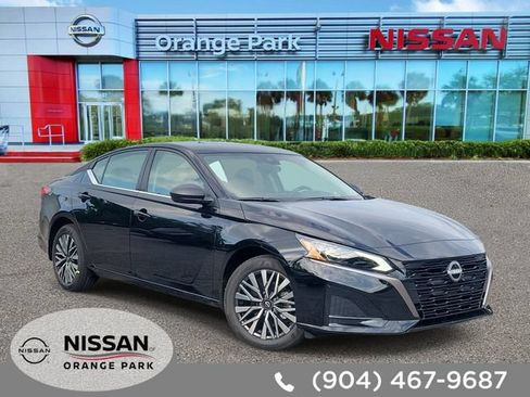 New 2026 Nissan Altima 2.5 SV AWD/4WD image 1