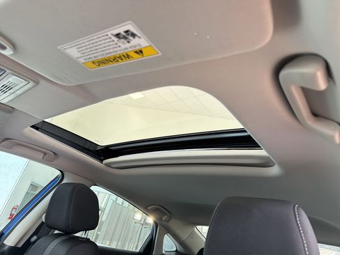 Used 2021 Honda Civic EX image 16