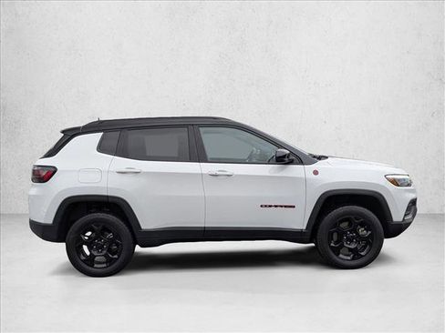 Used 2023 Jeep Compass Trailhawk w/ Trailhawk Elite Group image 4