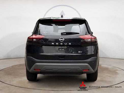 Used 2023 Nissan Rogue SV FWD image 4
