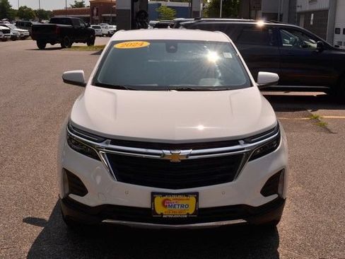 Used 2024 Chevrolet Equinox LT AWD/4WD image 3