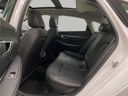 Certified 2025 Hyundai Sonata Limited FWD image 31