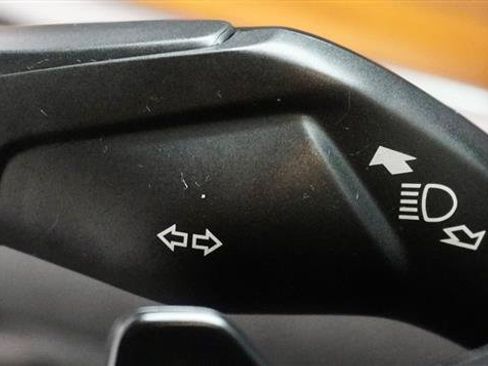 Used 2017 Lincoln MKC Select image 18