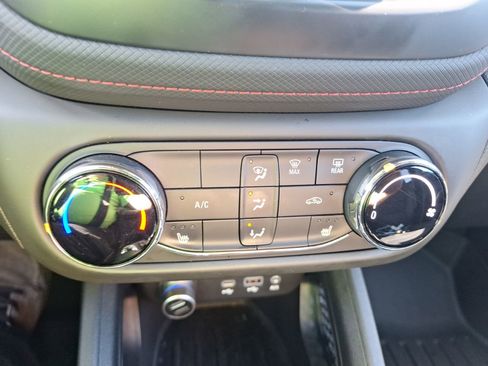 Used 2022 Chevrolet TrailBlazer RS image 27