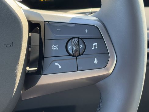 Used 2026 BMW iX xDrive45 image 22