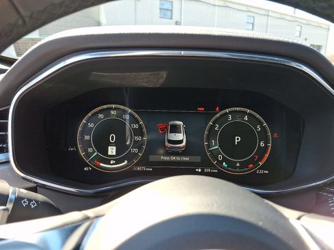 Used 2026 Jaguar F-PACE R-Dynamic S AWD/4WD image 23