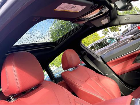 Certified 2025 BMW i4 eDrive40 image 28