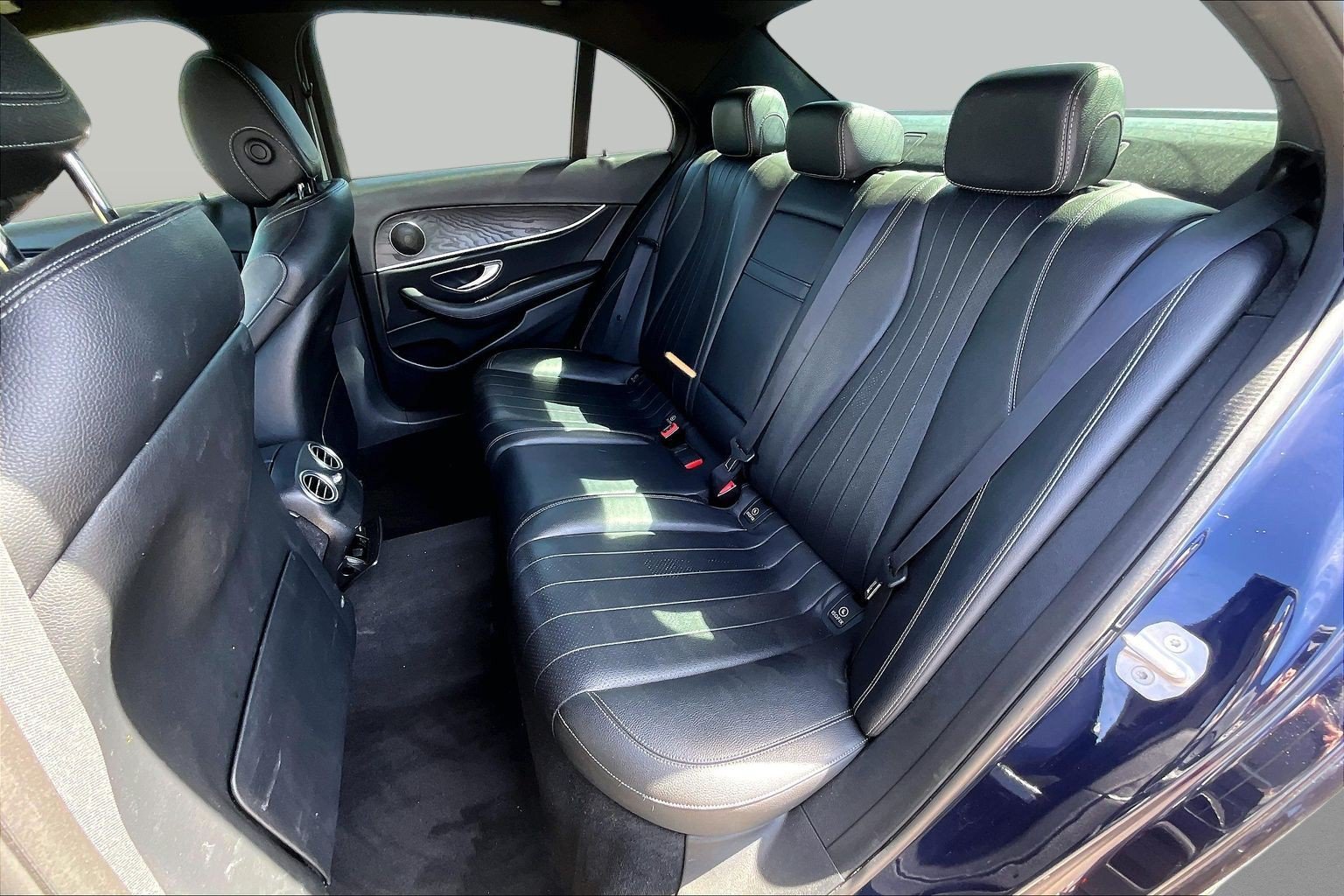 Used 2018 Mercedes-Benz E 300 w/ AMG Line Exterior image 21
