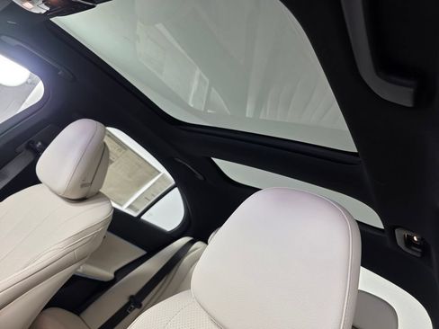 New 2027 Mercedes-Benz E 450 4MATIC Sedan image 9