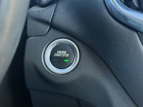 Used 2024 Chevrolet Equinox LT image 24