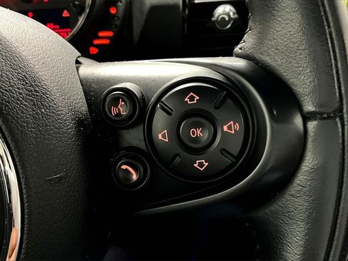 Used 2017 MINI Cooper Clubman S image 11