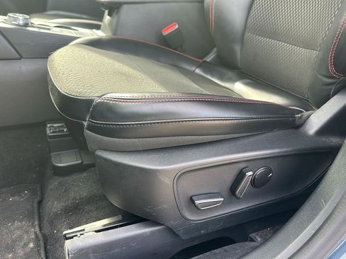 Used 2025 Ford Escape ST-Line image 4