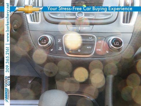 Used 2024 Chevrolet Malibu LT image 22