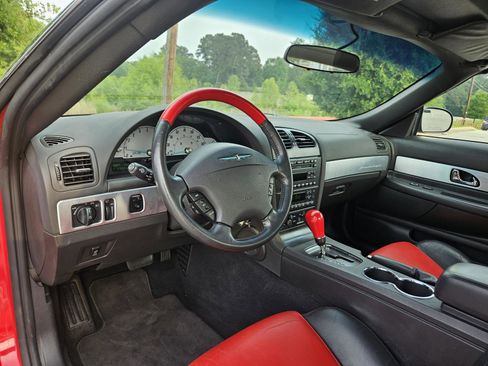 Used 2002 Ford Thunderbird RWD image 12