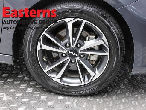 Used 2024 Kia Forte LXS FWD image 30