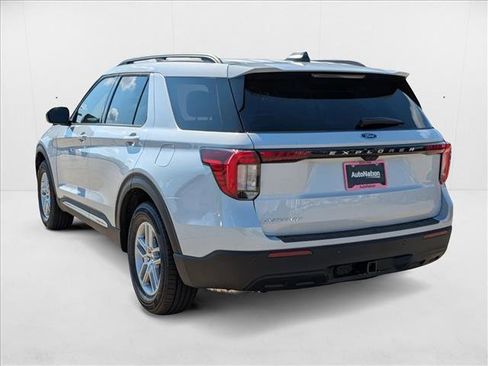 New 2025 Ford Explorer Active image 9