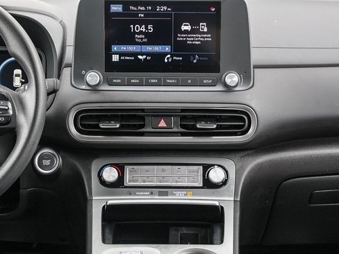 Certified 2023 Hyundai Kona SE image 13