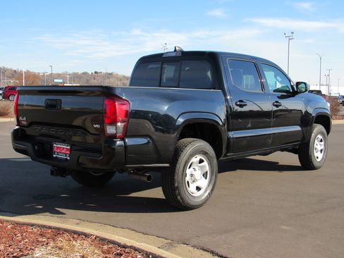 Used 2022 Toyota Tacoma SR image 6