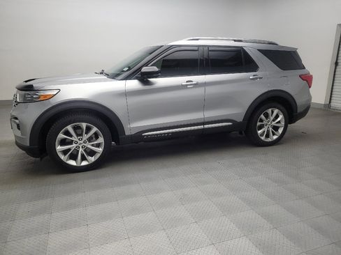 Used 2021 Ford Explorer Platinum w/ Equipment Group 601A image 2