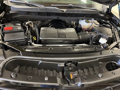 Certified 2024 Chevrolet Suburban Z71 w/ Off-Road Capability Package image 32