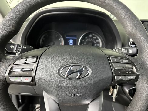 Used 2020 Hyundai Elantra GT FWD image 14