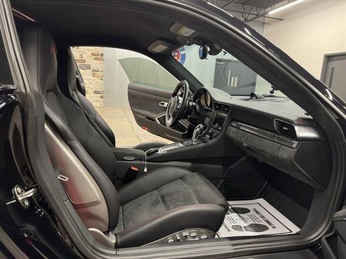 Used 2015 Porsche 911 GT3 image 29