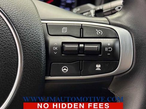Used 2023 Kia K5 GT-Line AWD/4WD image 41