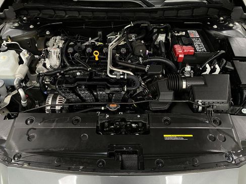 Used 2025 Nissan Altima 2.5 S image 10