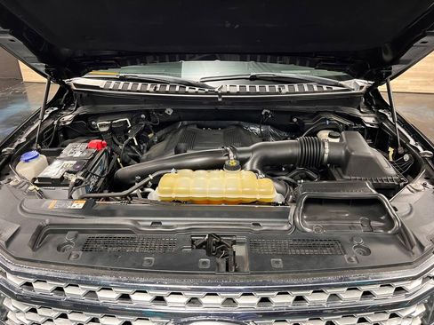 Used 2019 Ford Expedition Platinum image 20